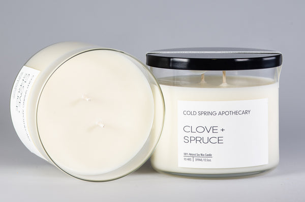 WINTER SEASONAL CANDLE NO. 2 - CLOVE + SPRUCE